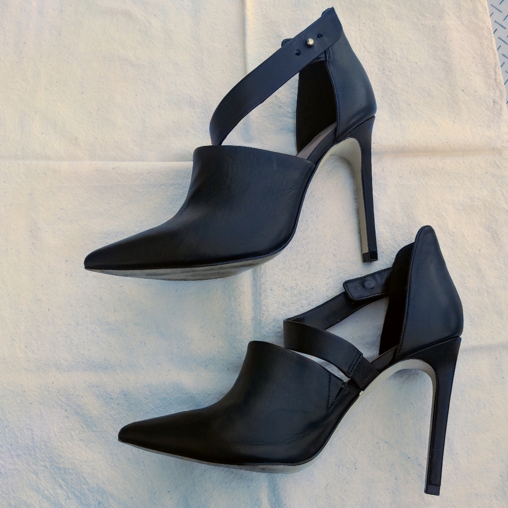 Firth leather high heels black